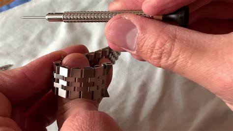 enlever bracelet rolex|how to install Rolex bracelet.